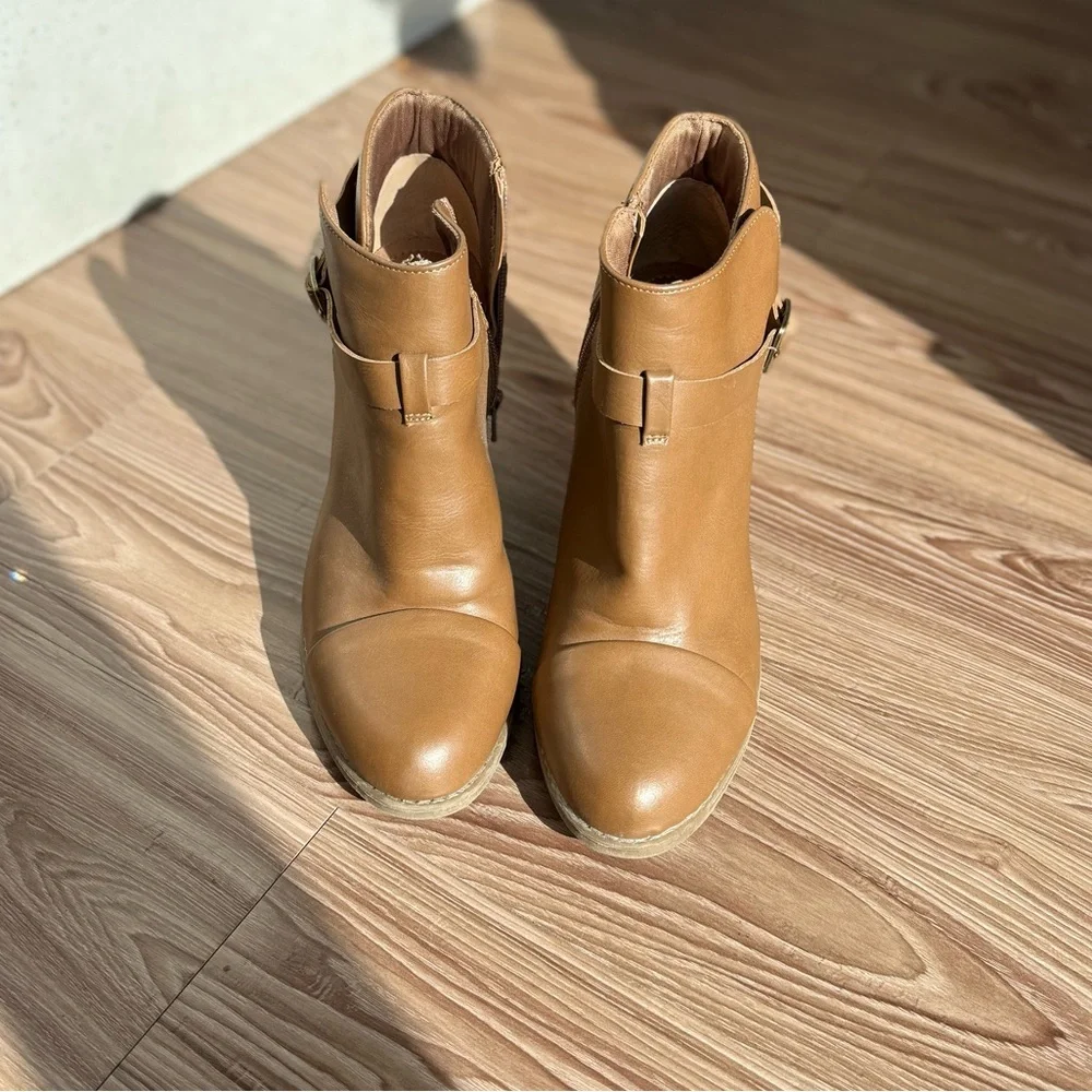 Lauren Conrad Brown Booties – Size 9.5 - Like New